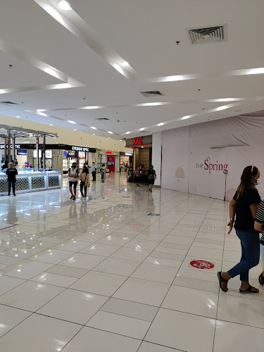 KFC The Spring - Gastronomi dan perhotelan