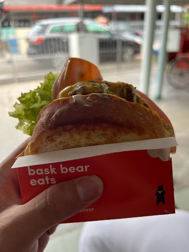 Opinii despre Bask Bear Coffee Pantai Remis în Pantai Remis - Gastronomi dan perhotelan