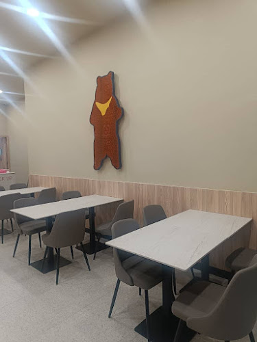 Opinii despre Bask Bear Coffee Gong Badak, Kuala Terengganu în Kuala Terengganu - Gastronomi dan perhotelan