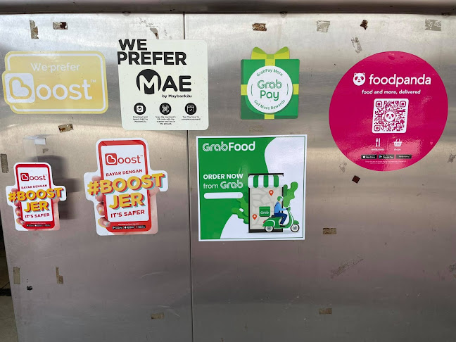 Opinii despre KEDAI KOPI CHAU YANG (POH KEE CHICKEN RICE) în Sitiawan - Gastronomi dan perhotelan