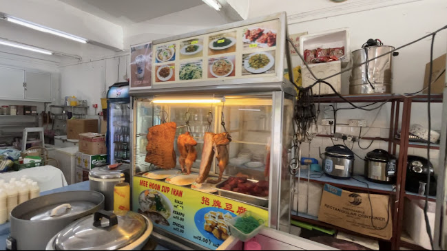 Comentarii opinii despre Kedai Kopi New Wah Hong Restaurant