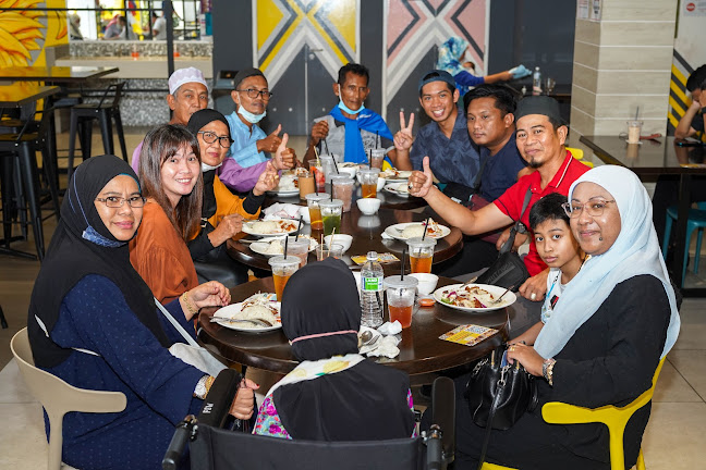 Comentarii opinii despre SERAPI FOOD VILLAGE @ SGH