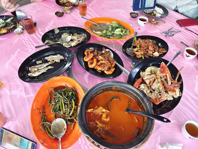 Rasa Sayang Seafood 筷乐小筑 - Kuala Sepetang