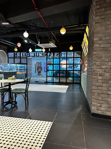 Istanbul Bites - Gastronomi dan perhotelan