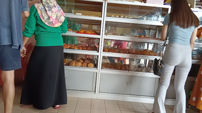 Comentarii opinii despre Kedai Roti Gold Crown 金冠面包中西饼店