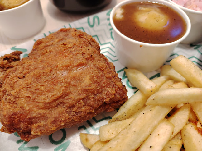 Comentarii opinii despre Nomms Pressure Fried Chicken