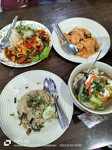 Opinii despre Restoran Selera d lembah în Kota Bharu - Gastronomi dan perhotelan