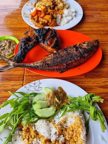 Warung Ikan Keli Bakar