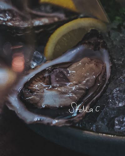 Rewine Bistro & Dine - Gastronomi dan perhotelan