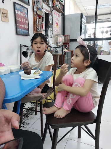 Billy The Cakes - Gastronomi dan perhotelan