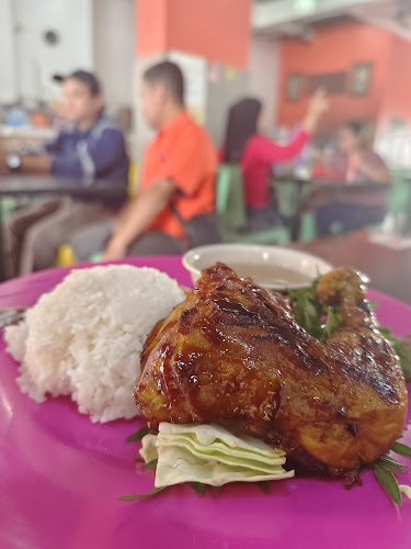 Pak Amit Cafe Tabuan Tranquility - Gastronomi dan perhotelan