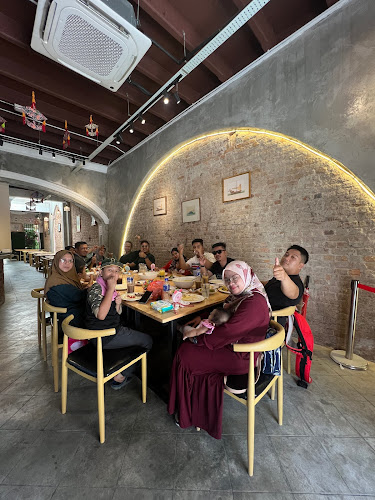 Opinii despre House Of Patin Melaka în Melaka - Gastronomi dan perhotelan