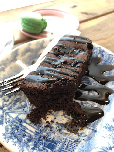 October Coffee Roasters - Gastronomi dan perhotelan