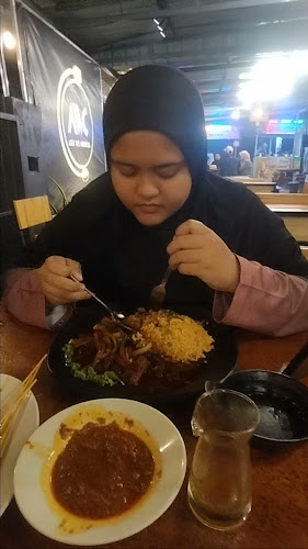 Restoran Are We Corner - Gastronomi dan perhotelan