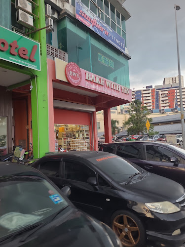 Bake With Yen Larkin