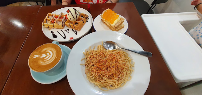 Teduhan Senja Cafe Sdn.Bhd - Gastronomi dan perhotelan