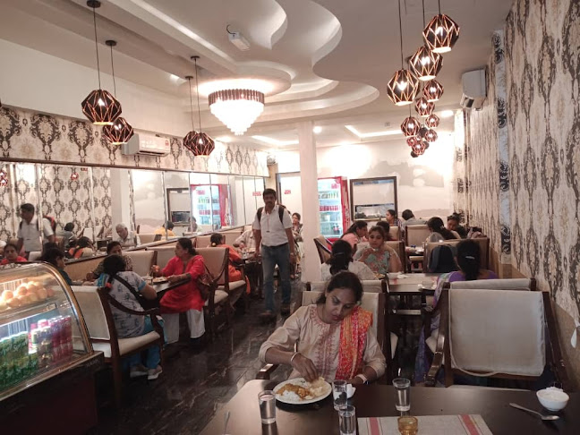 Nawab's Restaurant - North Indian, Gujarati, Middle East Cuisine - Gastronomi dan perhotelan