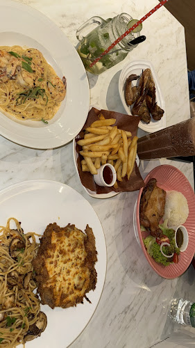 Opinii despre Vivo Pizza Berjaya Times Square în Kuala Lumpur - Gastronomi dan perhotelan