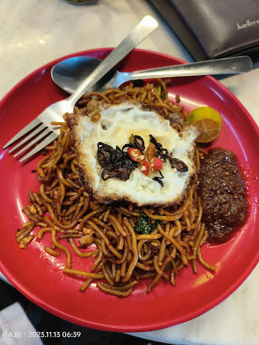 Lot 276, Ground Floor Corner, Lot 286, Jln Padungan, 93100 Kuching, Sarawak