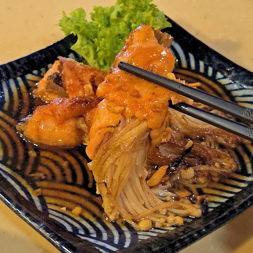 Sushi Tie Wisma Sanyan - Gastronomi dan perhotelan