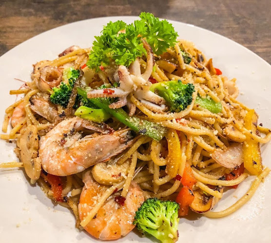 Opinii despre Salaza & Sons Bike Cafe în Kuala Terengganu - Gastronomi dan perhotelan