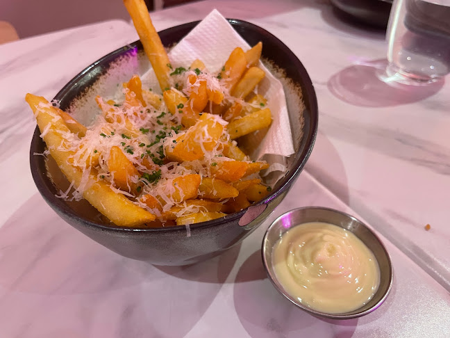 Beso Rosado - George Town