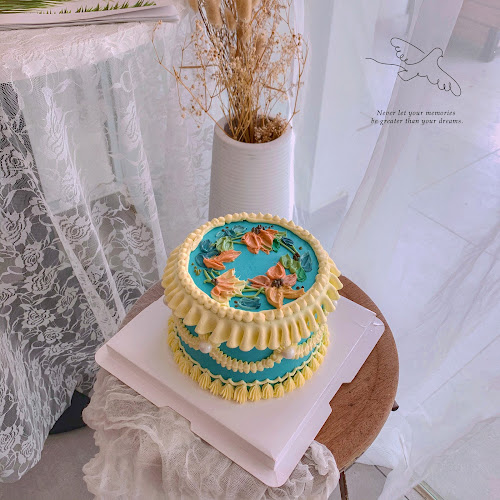 10 Studio Cafe - Gastronomi dan perhotelan