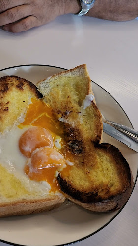 Kopi Tonggek 1987 - Gastronomi dan perhotelan