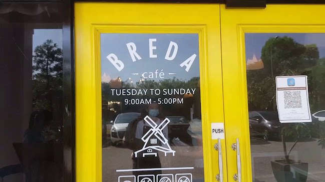Breda Cafe - Gastronomi dan perhotelan