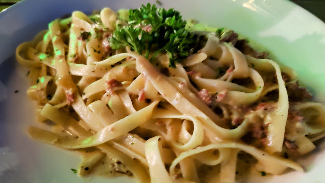 Toscani's Wine & Dine Cafe - Gastronomi dan perhotelan