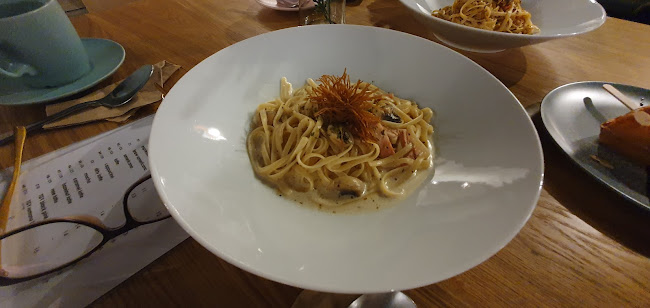 Comentarii opinii despre The Gather Yard