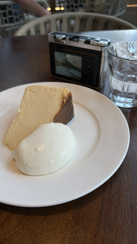 The Oriental Park KLCC - Gastronomi dan perhotelan