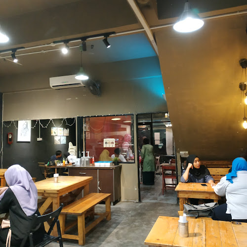 Comentarii opinii despre Tuah Cafe Bangi