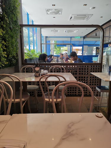 Super Saigon Shah Alam Seksyen 9 - Gastronomi dan perhotelan
