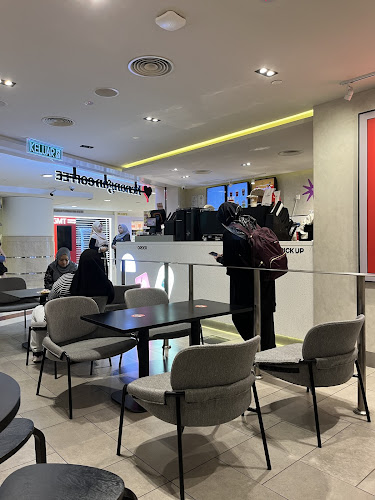 Menara Berkembar Petronas, Lot C70 No.241, Kuala Lumpur City Centre, 50088 Kuala Lumpur, Wilayah Persekutuan Kuala Lumpur