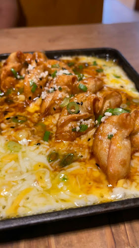 Kingu Kongu - Gastronomi dan perhotelan