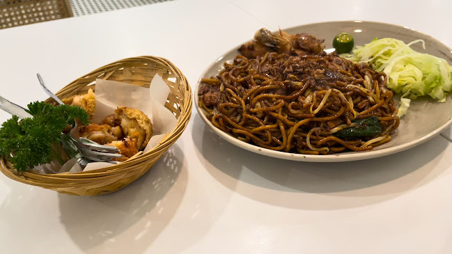 WaaronKuus Cafe - Gastronomi dan perhotelan