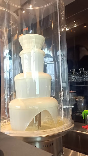 Ipoh Parade, Jalan Sultan Idris Shah, 30350 Ipoh, Perak