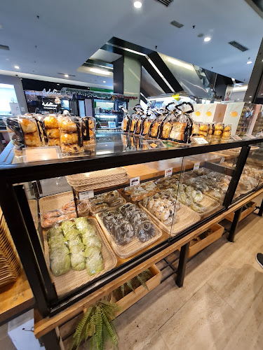 Moonlight Cake House (KSL)