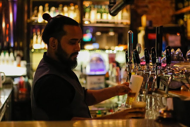 Bricks & Barrels Ipoh - Gastronomi dan perhotelan