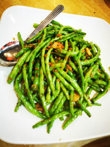 Opinii despre Restoran Makanan Laut Bulatan B5 în Sibu - Gastronomi dan perhotelan