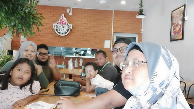 Brader's Cafe, Taiping - Gastronomi dan perhotelan