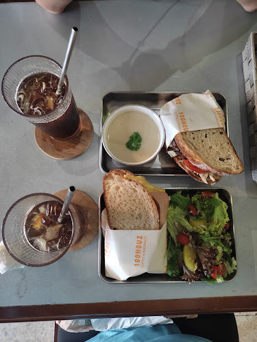 100 houz coffee & breakfast - Kajang