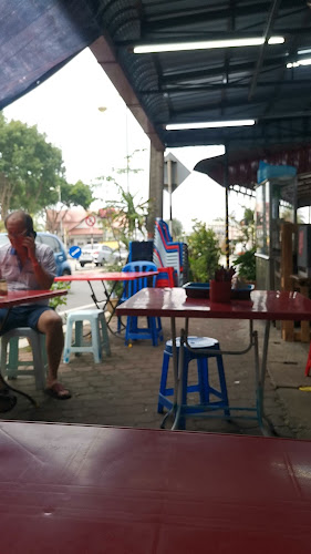 Comentarii opinii despre Antik Cafe