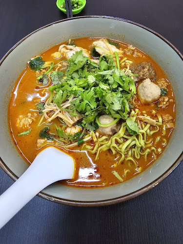 Opinii despre Lim Kee Seafood Porridge 林记鱼头米粉 în George Town - Gastronomi dan perhotelan