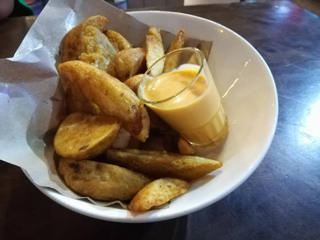 Jacknife Bar & Grill - Gastronomi dan perhotelan