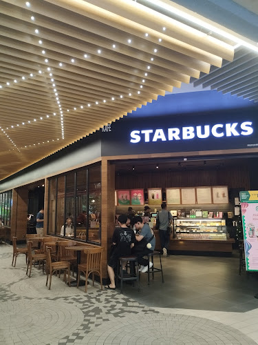 1 Utama Shopping Centre, Lot F352, 1st Floor Rainforest, 1, Lebuh Bandar Utama, 47800 Petaling Jaya