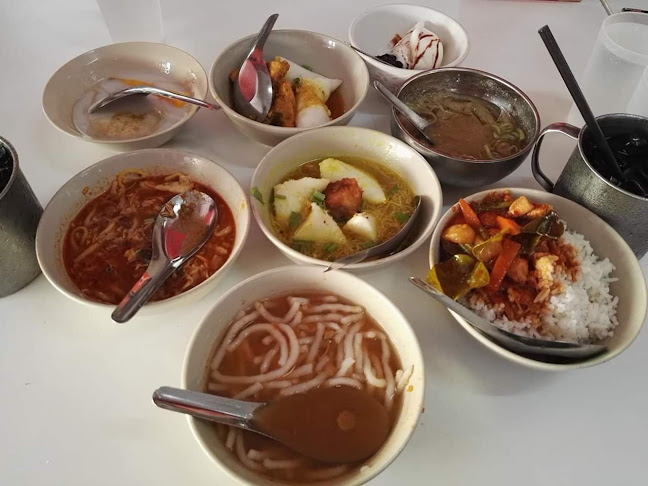 Eat & Repeat Cafe Melaka - Melaka