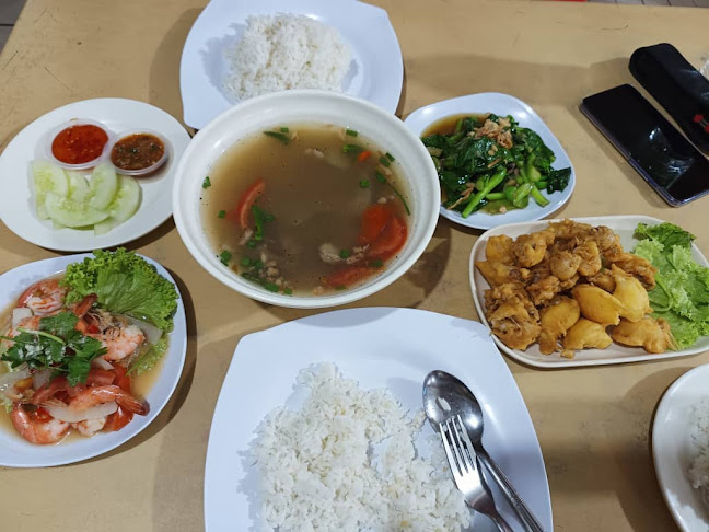 NUR FATIN TOMYAM SEAFOOD