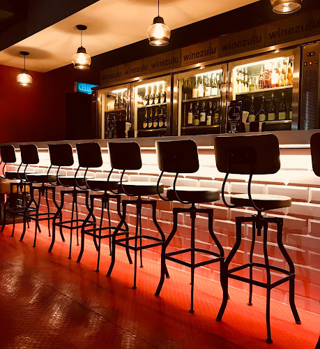 Comentarii opinii despre dwp Bar KL 地酒品 ( 酒吧專賣店)